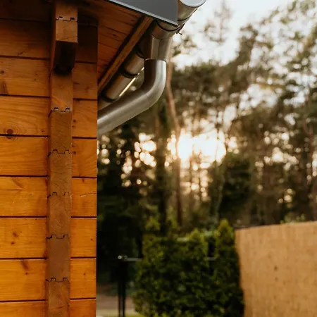 Romantisch Wellness Boshuisje Met Sauna & Hottub Hébergement de vacances *