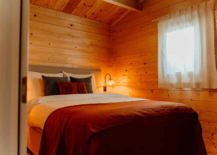 Дом отдыха Romantisch Wellness Boshuisje Met Sauna & Hottub Meijel