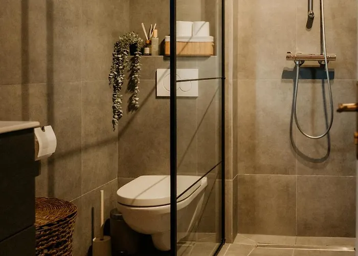 Romantisch Wellness Boshuisje Met Sauna & Hottub Дом отдыха *