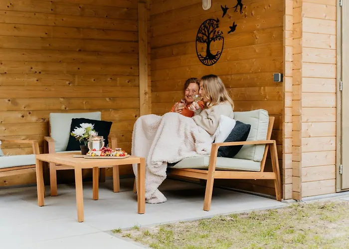 Romantisch Wellness Boshuisje Met Sauna & Hottub Дом отдыха *