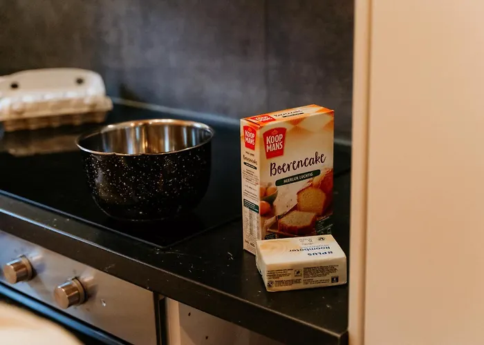 Дом отдыха Romantisch Wellness Boshuisje Met Sauna & Hottub