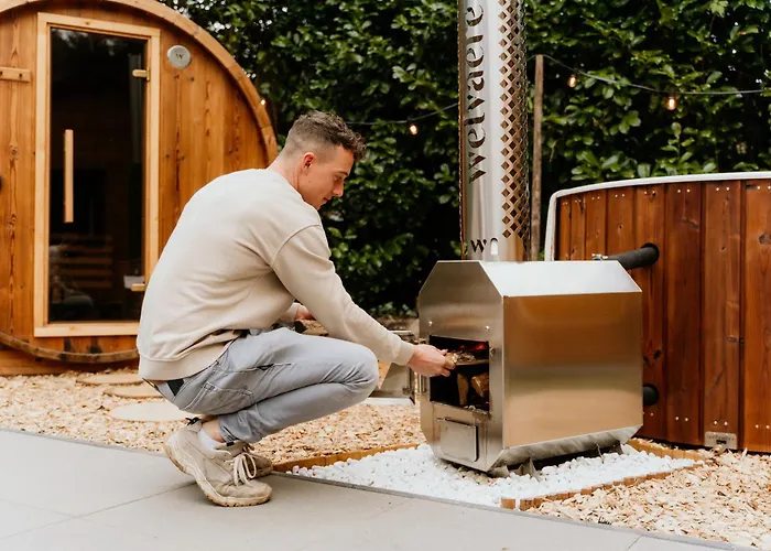 Romantisch Wellness Boshuisje Met Sauna & Hottub Дом отдыха *