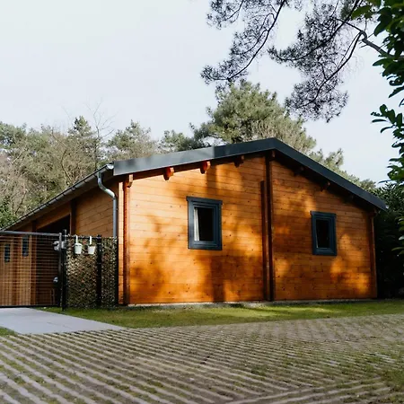 Romantisch Wellness Boshuisje Met Sauna & Hottub