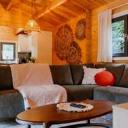 Romantisch Wellness Boshuisje Met Sauna & Hottub Nyaraló Meijel