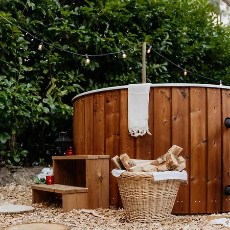 Romantisch Wellness Boshuisje Met Sauna & Hottub *